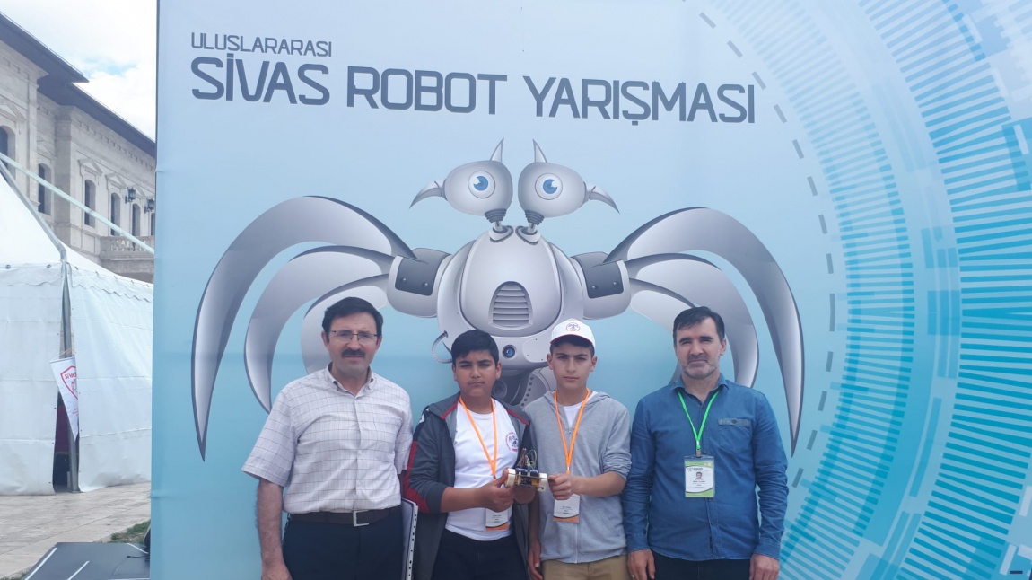Uluslararası Sivas Robot Yarışması'na (Si-Ro) Katıldık.